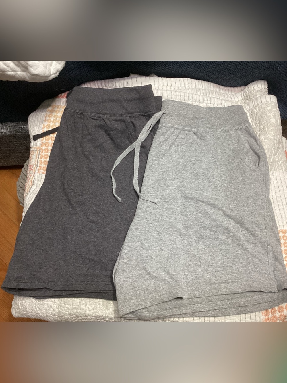Hanes Shorts 2 Pairs Women’s XL Like New